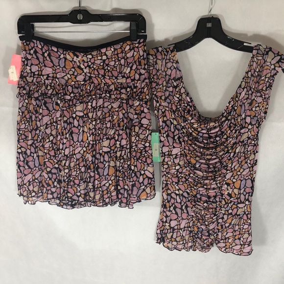 NWT = DIAN von FURSTENBERG , Top & Skirt, Size S&6 - Picture 3 of 8